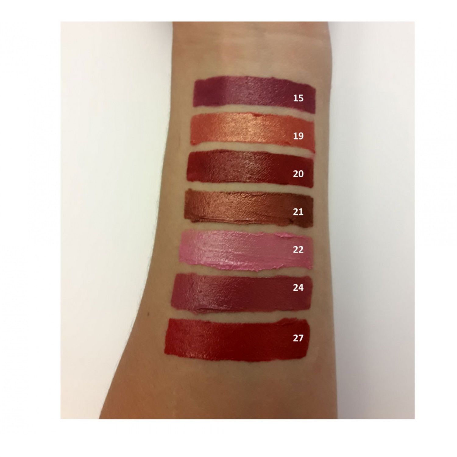 Deborah Milano Milano Red 33 Fire Red - Rossetto Idratante 4.4g con Finish Luminoso e Polvere di Rubino