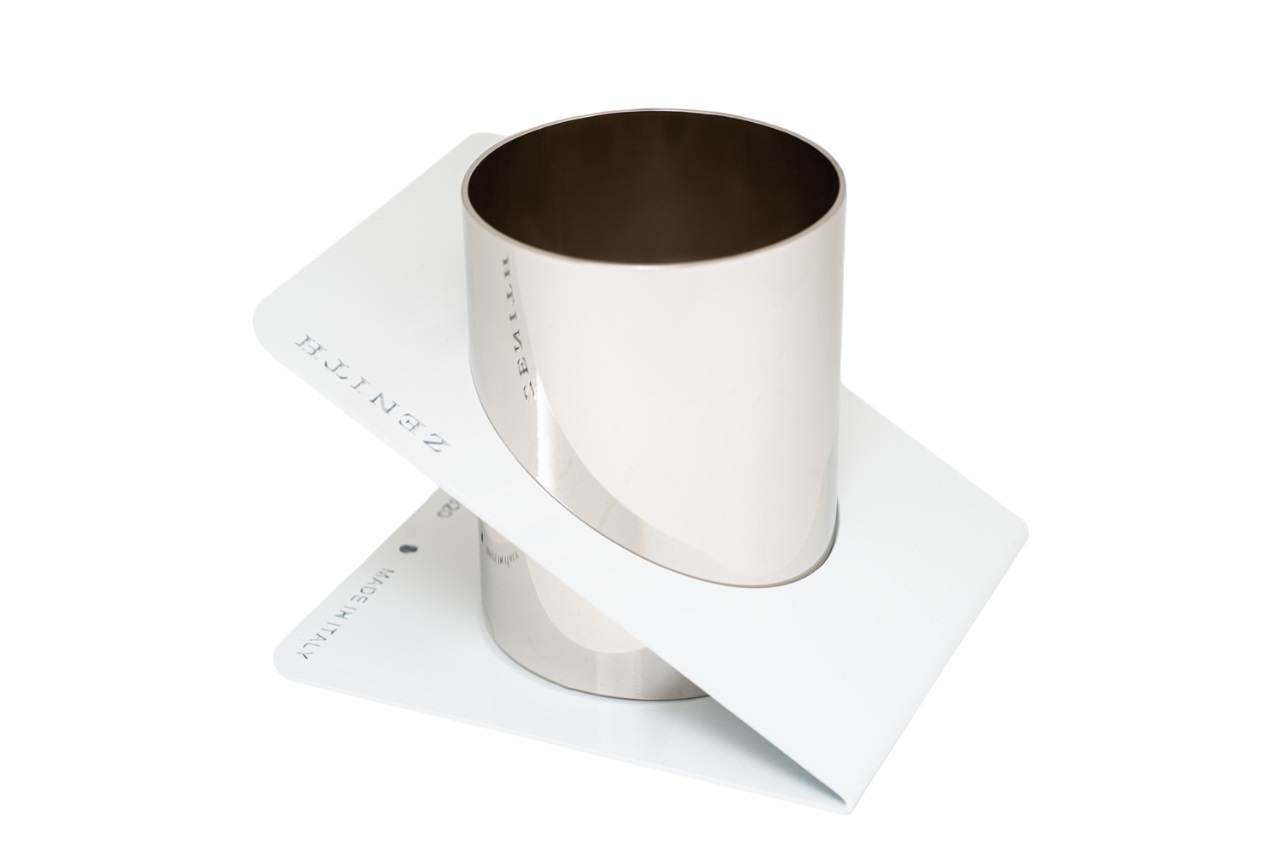 Zenith Portapenne 820 - Metallo Bianco - 12,2x10x9,2 cm - Design Innovativo con Ø Interno 6,7 cm