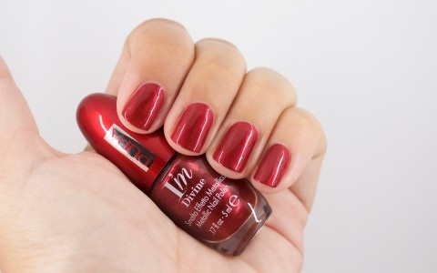 PUPA Milano I'm Divine Smalto Effetto Metallico 003 Heavenly Berry 5ml - Colore Ultra Pigmentato e Texture 3D