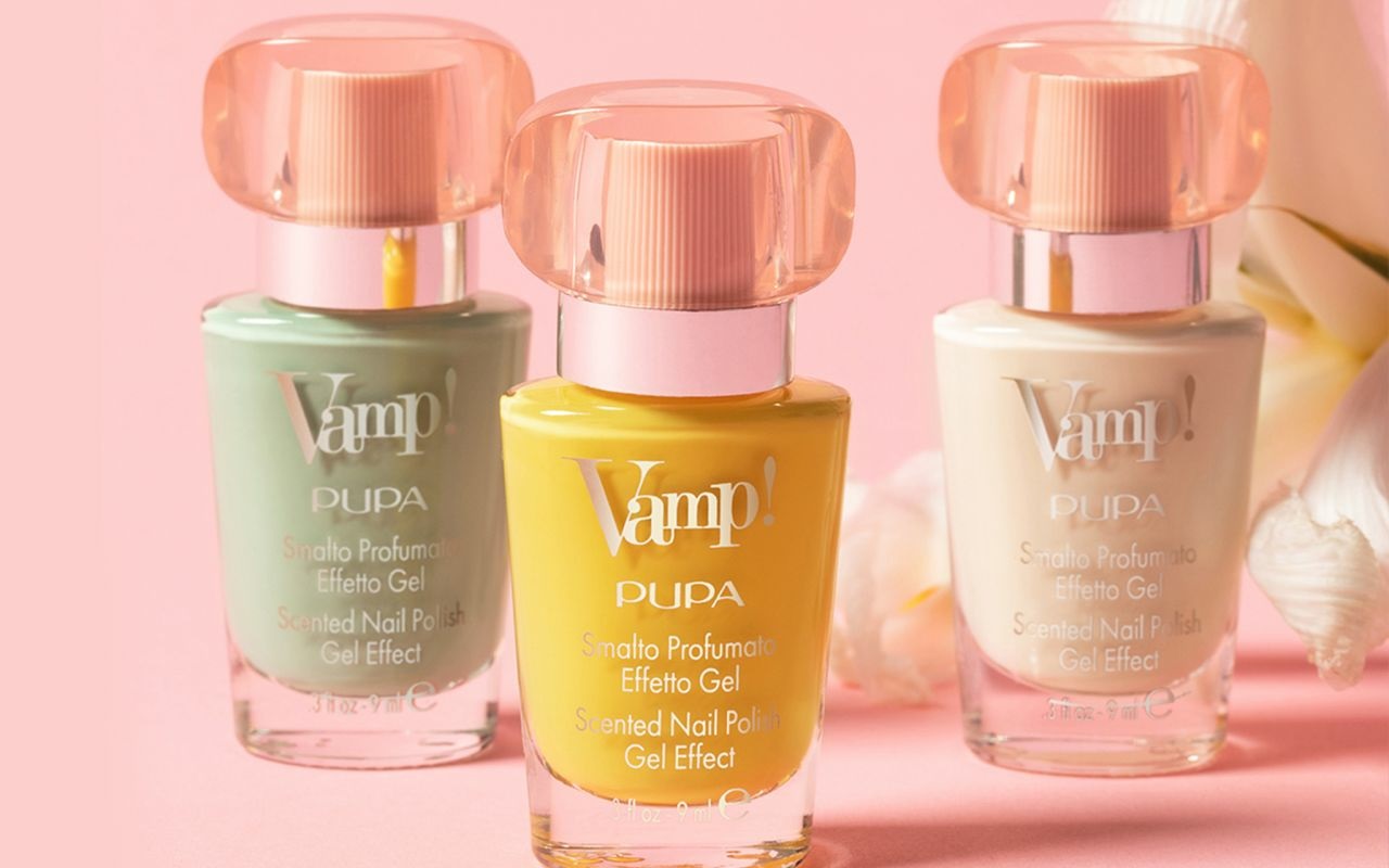 Pupa Vamp! Smalto Profumato Effetto Gel 106 Soft Ivory 9ml - Fragranza Rosa, Finish Brillante