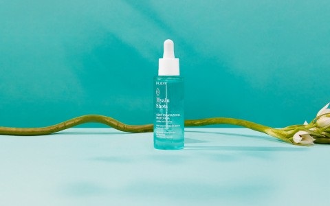 PUPA Hyalu Shots Siero Idratazione Profonda 30ml - Idrata in profondità con 95% ingredienti naturali e Acido Ialuronico