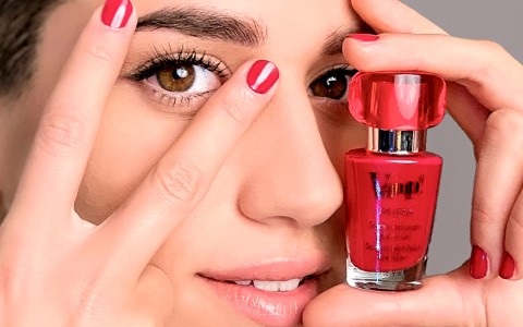 PUPA Vamp! Smalto Profumato Effetto Gel 311 Burning Red 9ml - Fragranza di Vamp! Eau de Parfum