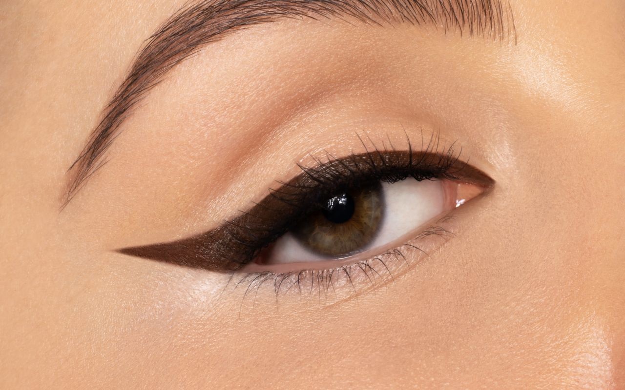 PUPA Skinny Liner Eyeliner Ultra Slim Brown 1 ml - Punta in Feltro per Tratti Sottili e Precisione Estrema