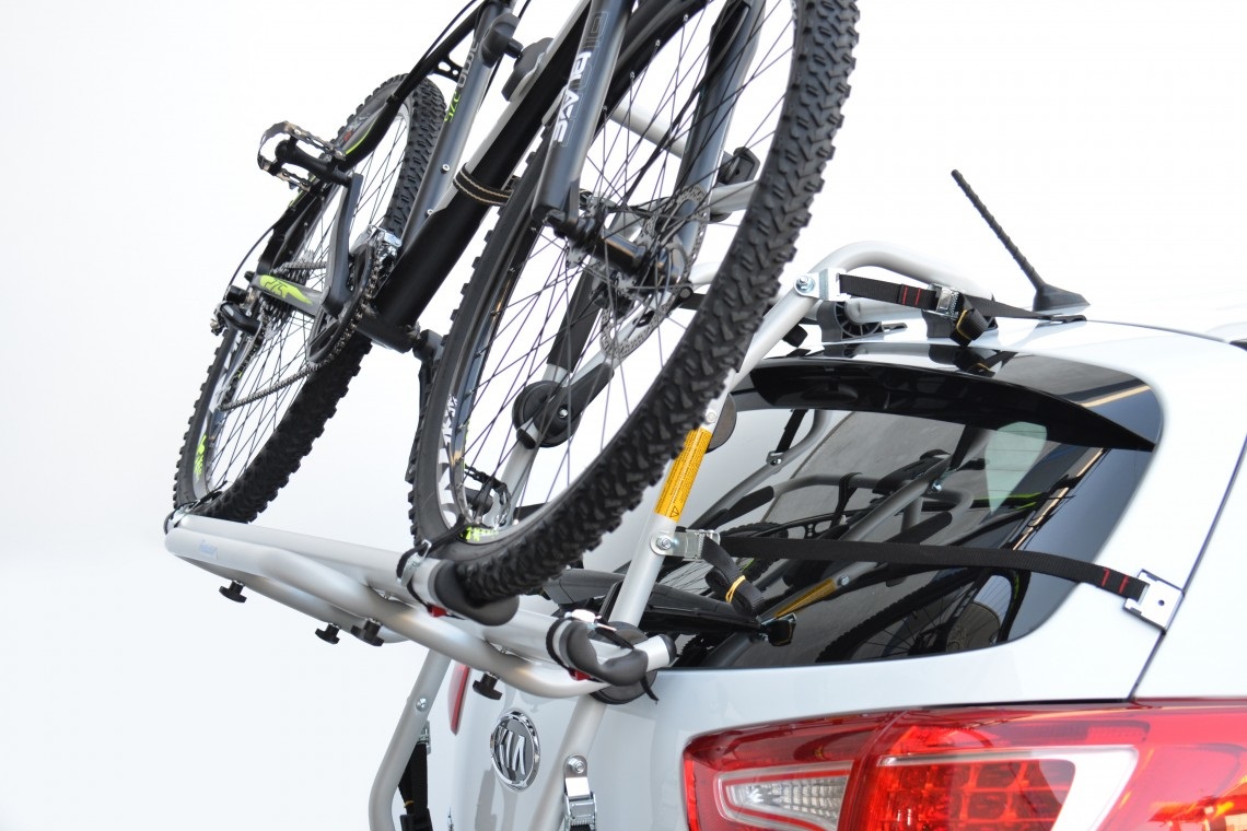 PERUZZO Portabici Posteriore Padova in Alluminio per 2 Bici - Carico Massimo 30 kg, Design con Binari per Appoggio Ruota