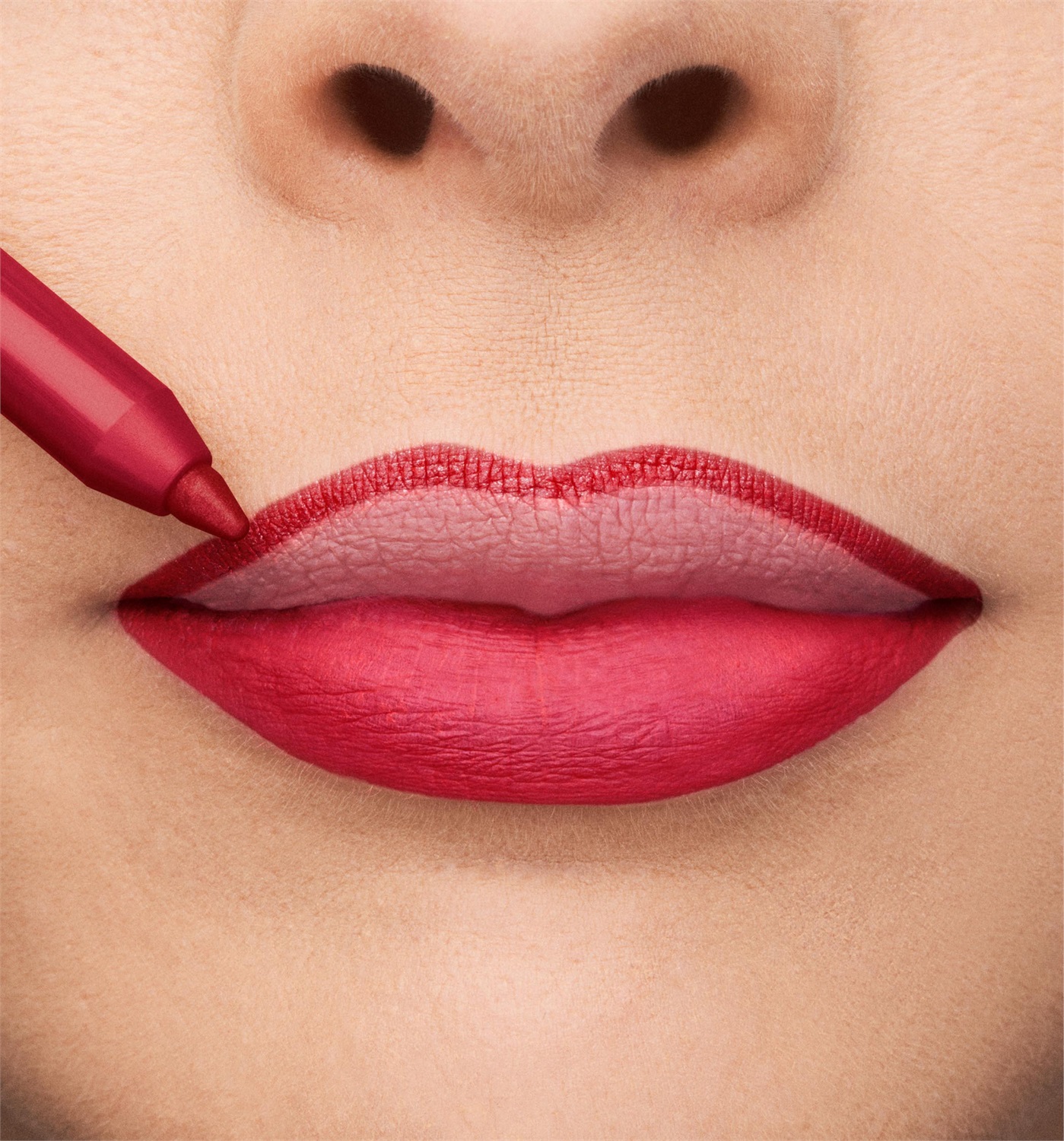 Collistar Professionale Matita Labbra Lunga Durata 111 Rosso Milano - Morbida, Sfumabile, Alta Precisione, Waterproof, 1.2 g