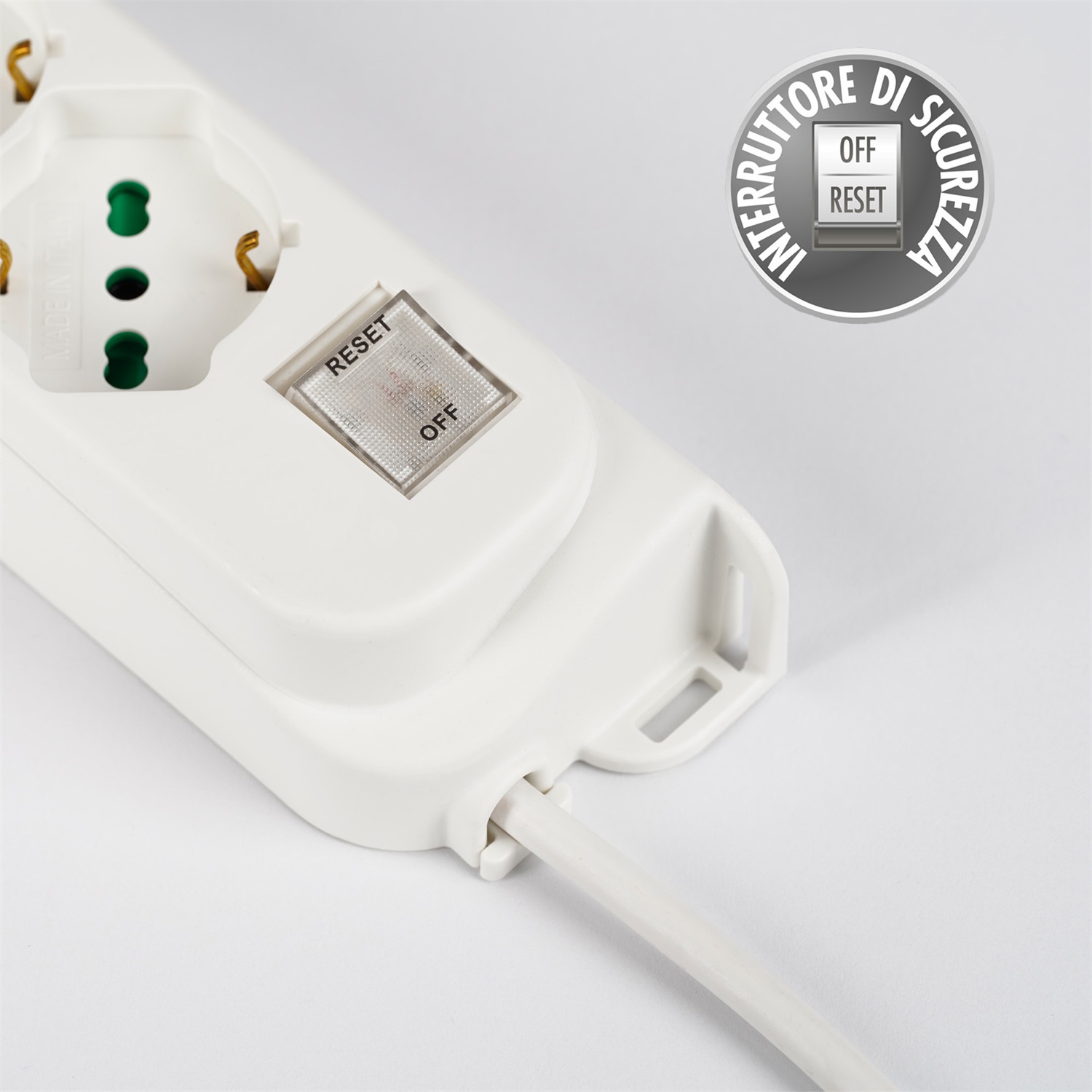 FANTON 474304 Multipresa OMEGA 6 Prese Bipasso Schuko 2P T 16A con Cavo da 1,5 m e Interruttore Automatico Luminoso di Sovraccarico