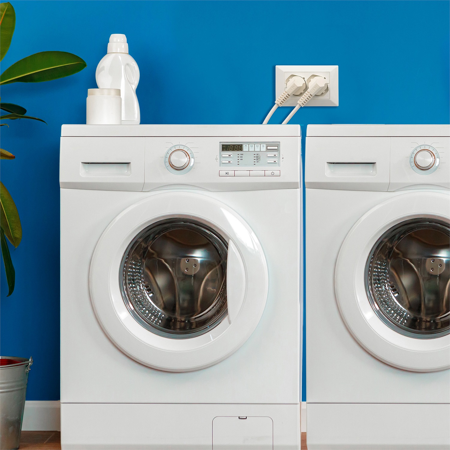 FANTON 42100 - Multipresa Universale da Incasso 2 x Type F Type L, 3 Moduli, 16A, Bianco, Plastica, IP20