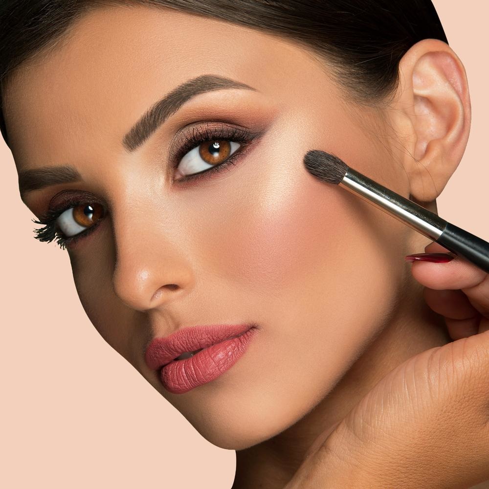 Diego Dalla Palma Pennello Occhi Bombato Multifunzione N°15 - Setole Naturali, Forma Bombata e Tondeggiante, Versatile per Ombretti