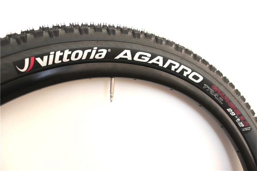 Vittoria Agarro 27.5x2.60 Copertone Tubeless Unisex Adulto - Battistrada Trail con Grip Ottimale