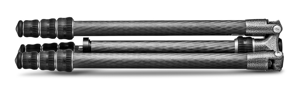 Gitzo GT1545T Treppiede Traveler Serie 1 in Fibra di Carbonio, 4 Sezioni, Compatto e Leggero, Altezza Massima 153 cm, Capacità 10 kg, Colore Nero