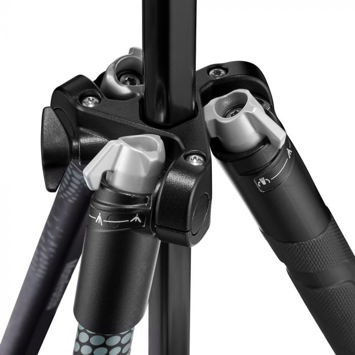 Manfrotto Element MII Treppiede da Viaggio in Alluminio con Testa a Sfera e Sacca per Trasporto - Compatibile con Fotocamere Compatte, CSC, DSLR, 4 Sezioni, 1,55 kg, Nero