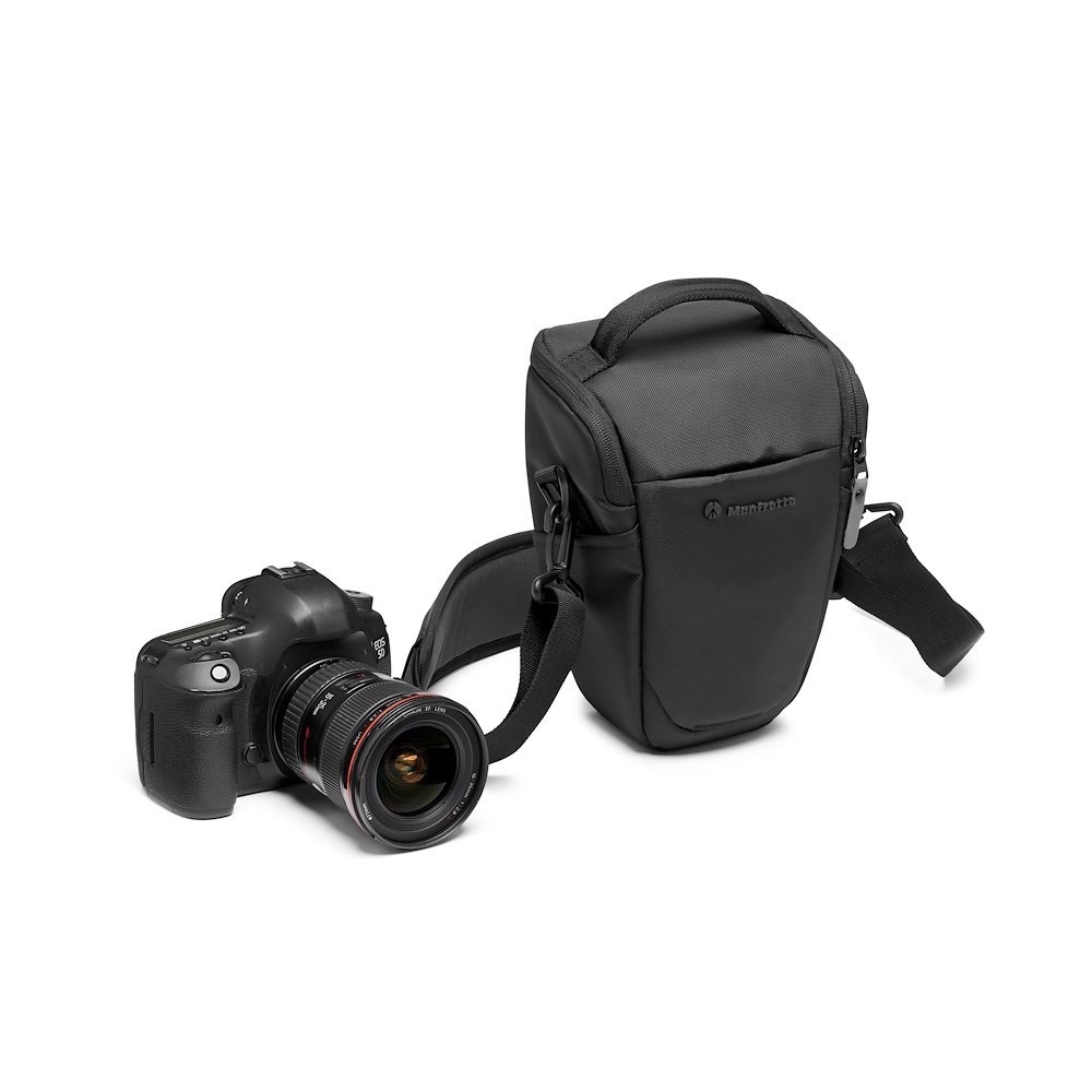 Manfrotto Advanced Fondina M III - Custodia a Fondina per Fotocamera Mirrorless e SLR, Nero, con Apertura Superiore, Attacco per Treppiede e Copertura Antipioggia