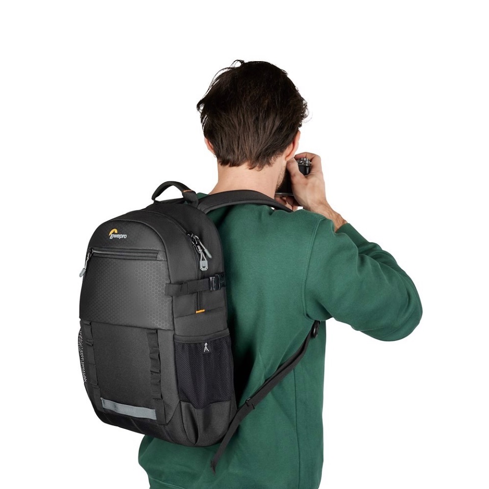 Lowepro Adventura BP 150 III Zaino Fotocamera Nero con Supporto per Treppiede e Tasca per Tablet da 11''