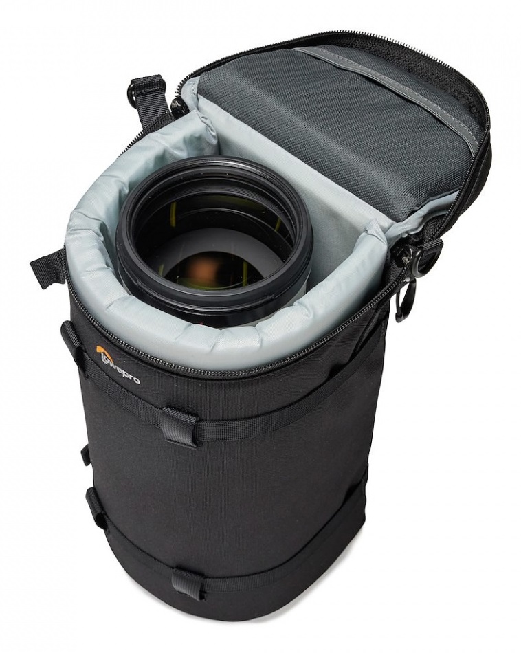 Lowepro ProTactic LCS 13 x 32 III - Borsa per Obiettivo Fotografico Semirigida, Adatta a 300 mm F/2.8, 5L, 32x13x13 cm, per DSLR e Mirrorless