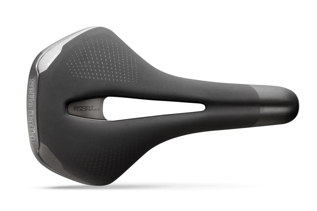 Selle Italia ST 5 Flow - Sella per Bicicletta da Città, Urbana, E-Bike, Telaio in FeC Alloy, Foro Anatomico, Inserti High-Viz, Taglia S2, Nero, Imbottitura Leggera