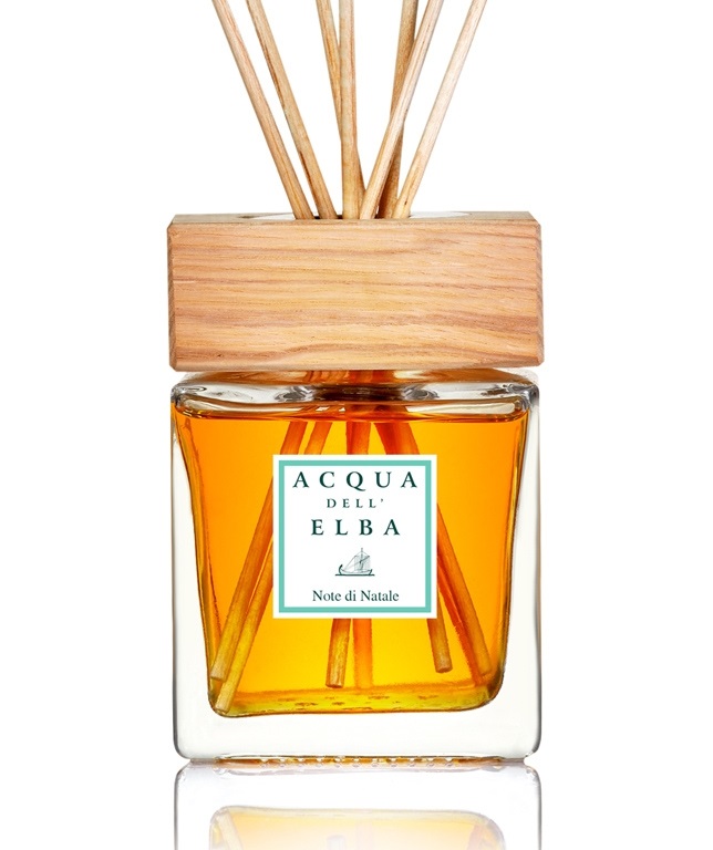 Acqua dell'Elba Note di Natale Profumatore d'Ambiente 500 ml - Fragranza con Note di Arancia, Mandarino, Ginestra, Gelsomino, Miele, Cannella e Legni di Macchia Mediterranea