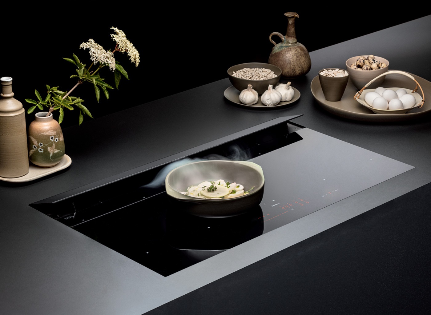 Falmec Brera Nero Da incasso 89 cm Piano cottura a induzione 4 Fornelli con cappa integrata in vetroceramica