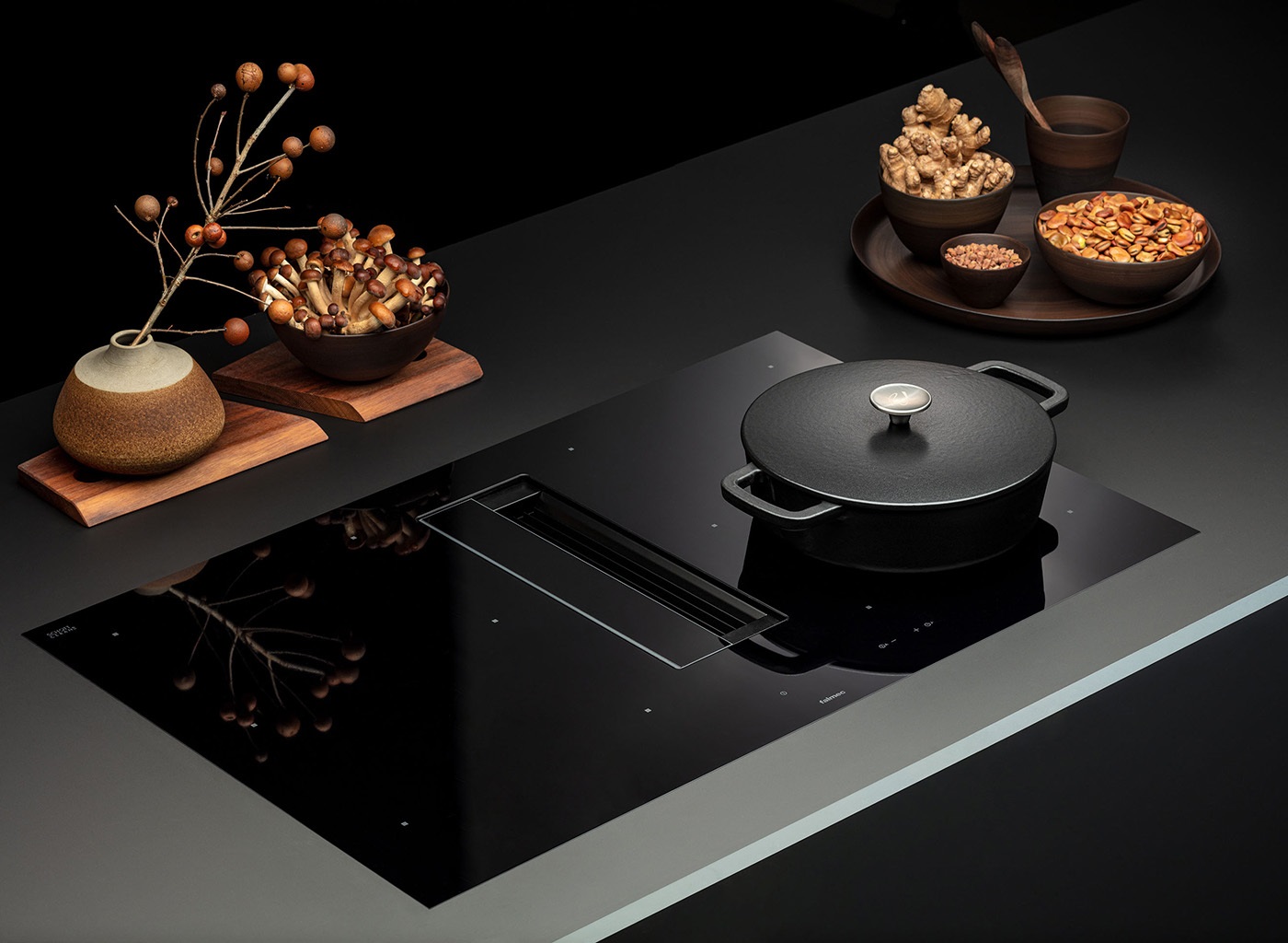 Falmec Zero Piano Cottura a Induzione da Incasso 84 cm Nero in Vetro-Ceramica con Cappa Integrata e 4 Fornelli