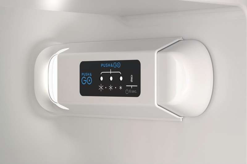 Indesit INC18D021A1 Frigorifero Combinato da Incasso 268 L Classe E Bianco, Altezza 177 cm, Emissione Acustica 34 dB, Tecnologia Low Frost