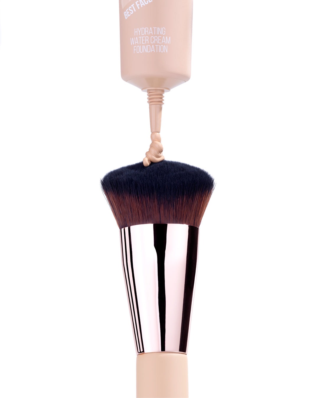 Mulac Cosmetics BFF Brush - Pennello Correttore con Setole Sintetiche Alta Densità e Taglio Diagonale Arrotondato