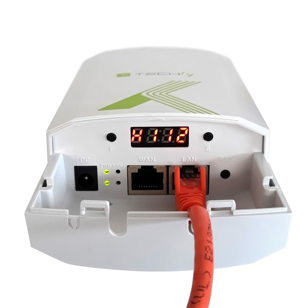 Techly I-WL-CPE120 CPE Punto-Punto 300Mbps a 2.4GHz con Antenna MIMO 8dBi e Supporto Power over Ethernet (PoE)