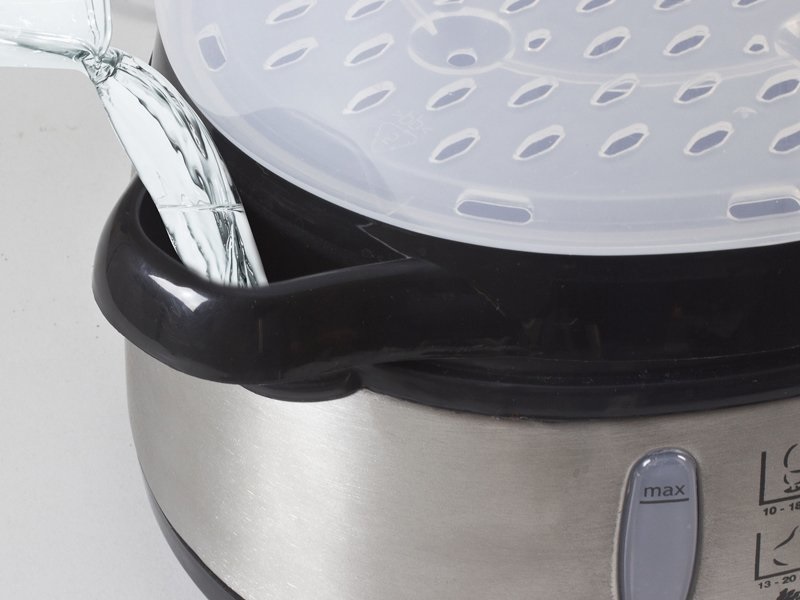 Beper BC.250 Vaporiera Elettrica 9 Litri 800W con 3 Cestelli Impilabili - Cottura al Vapore per Riso, Pesce, Verdure e Carne - BFA Free