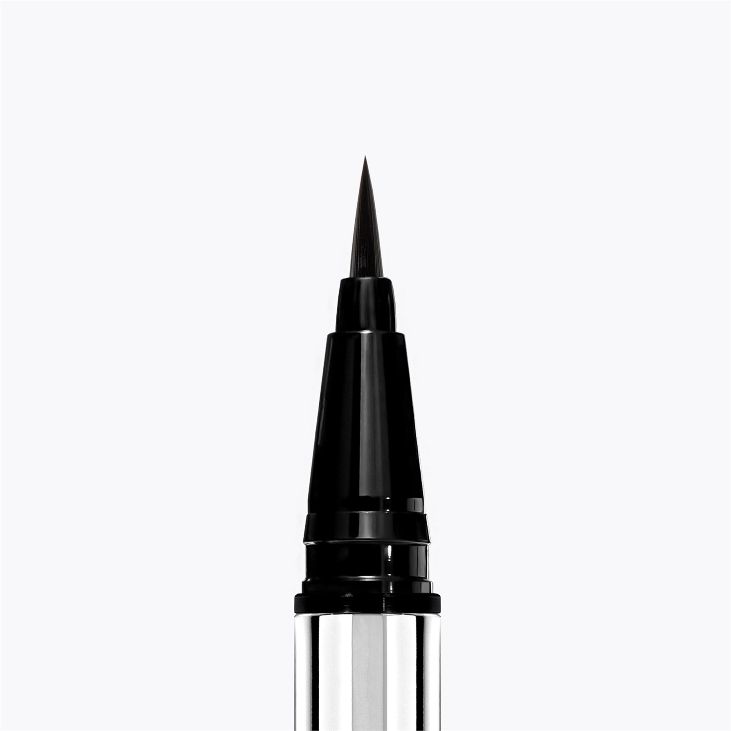 MESAUDA Eyes on Fleek - Eyeliner in Penna 0,55 ml con Punta Pelo, Intensamente Pigmentato e Water Resistant