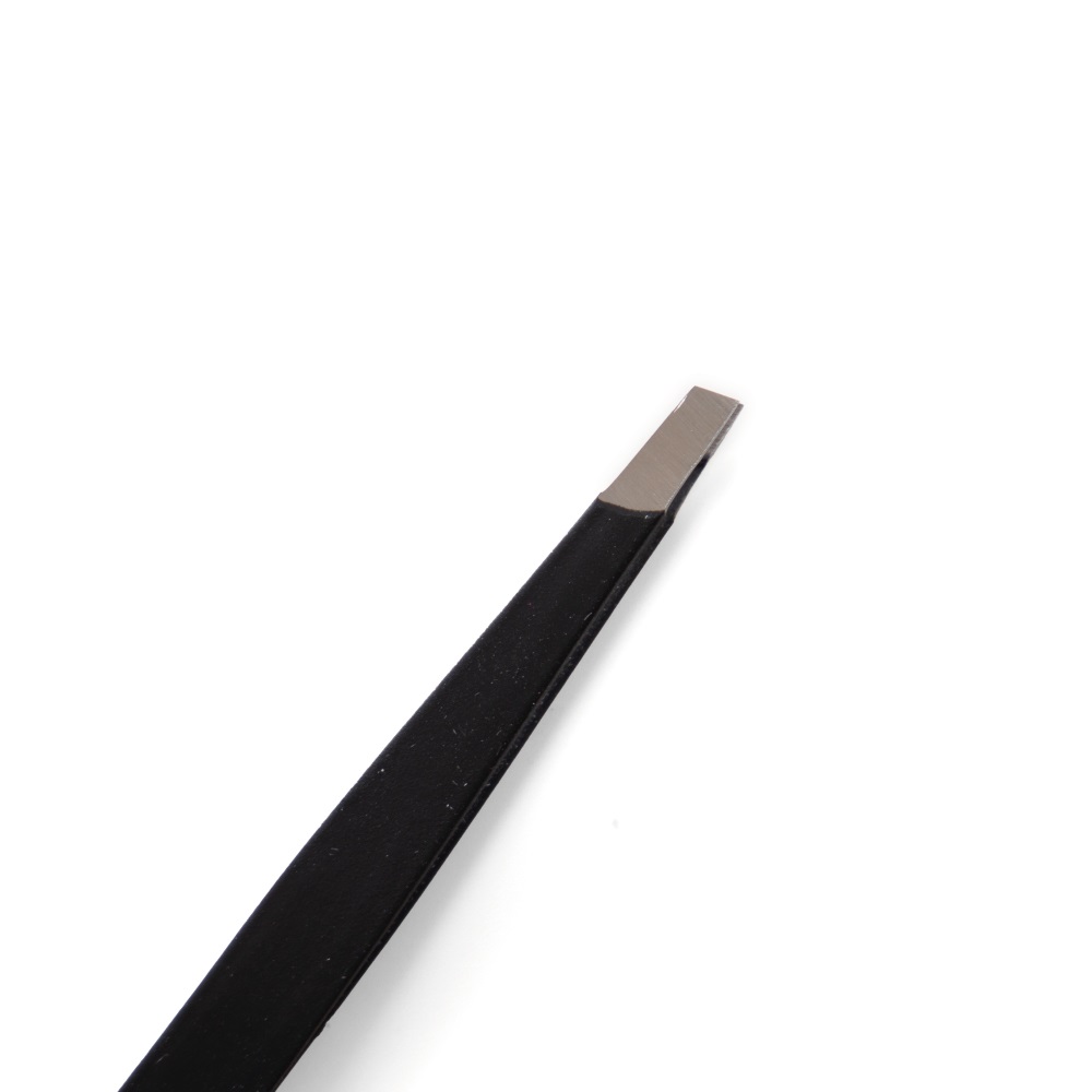 Ethos Profumerie Pinzetta Professionale Nera con Punta Obliqua - Strappa più peli in una volta