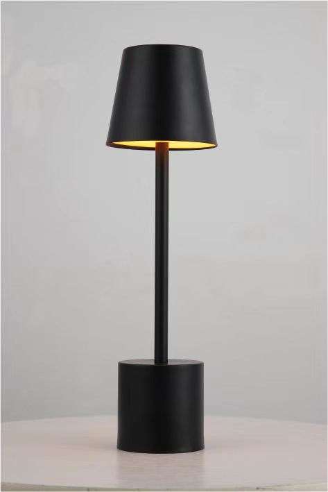 Pyramidea LRP11N Lampada da Tavolo Ricaricabile Senza Fili Nera con Presa USB e 3 Luci LED Regolabili