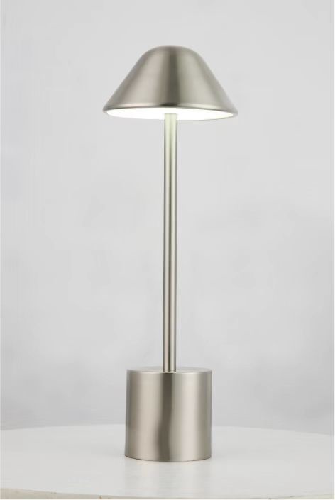 Pyramidea LRP12S Lampada da Tavolo Ricaricabile Senza Fili Argento con Presa USB e 3 Luci LED Regolabili