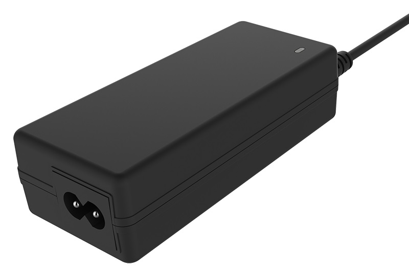 Itek ITNBAE65 Alimentatore Universale 65W per Computer Portatile e Tablet, 12 Connettori, Porta USB 5V1A, AC Interno, Nero