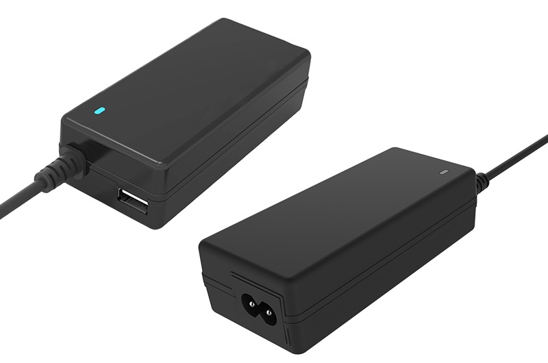 Itek ITNBAE65 Alimentatore Universale 65W per Computer Portatile e Tablet, 12 Connettori, Porta USB 5V1A, AC Interno, Nero