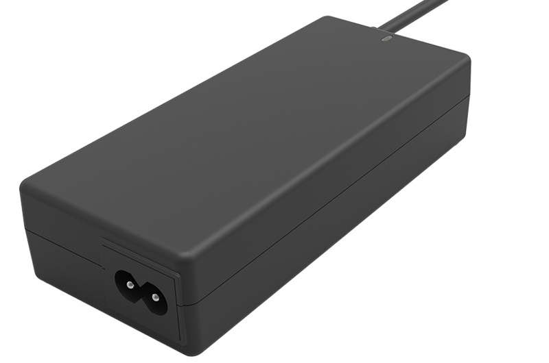 iTek Alimentatore Universale per Notebook 90W con 12 Connettori, 100/240VAC, 15/20VDC, Nero - ITNBAE90