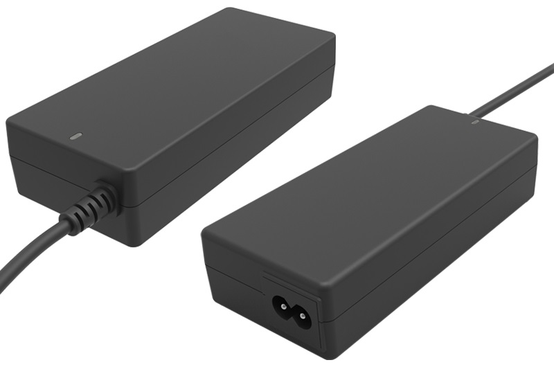 iTek Alimentatore Universale per Notebook 90W con 12 Connettori, 100/240VAC, 15/20VDC, Nero - ITNBAE90