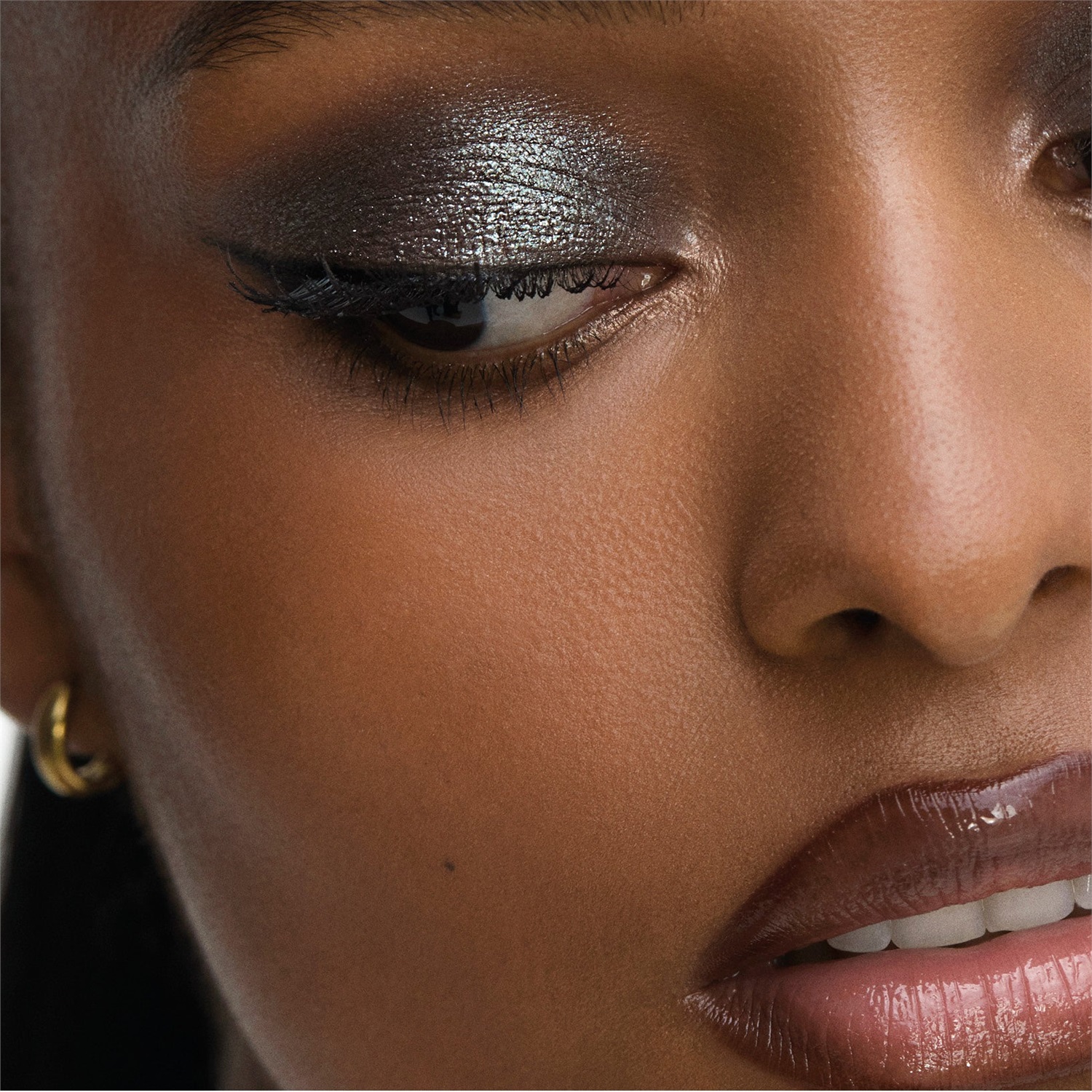 Overskin Ombretto Compatto Light Vertigo 11 Galaxy Gleam 2,5g - Illuminante Galattico