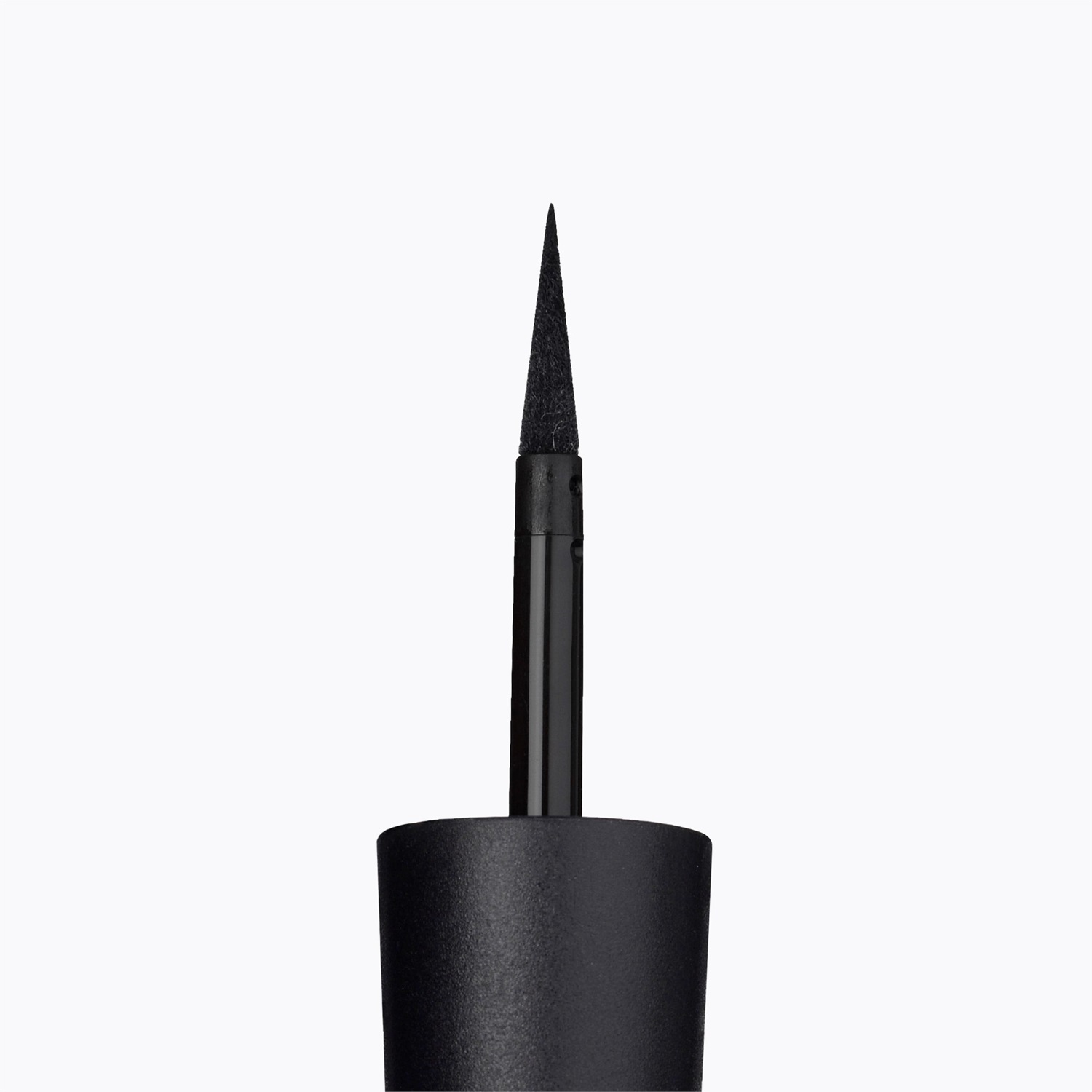 Mesauda Dip Liner Matte Eyeliner Tecnico Opaco 2,5 ml - Ultra Pigmentato con Applicatore Magic Tip