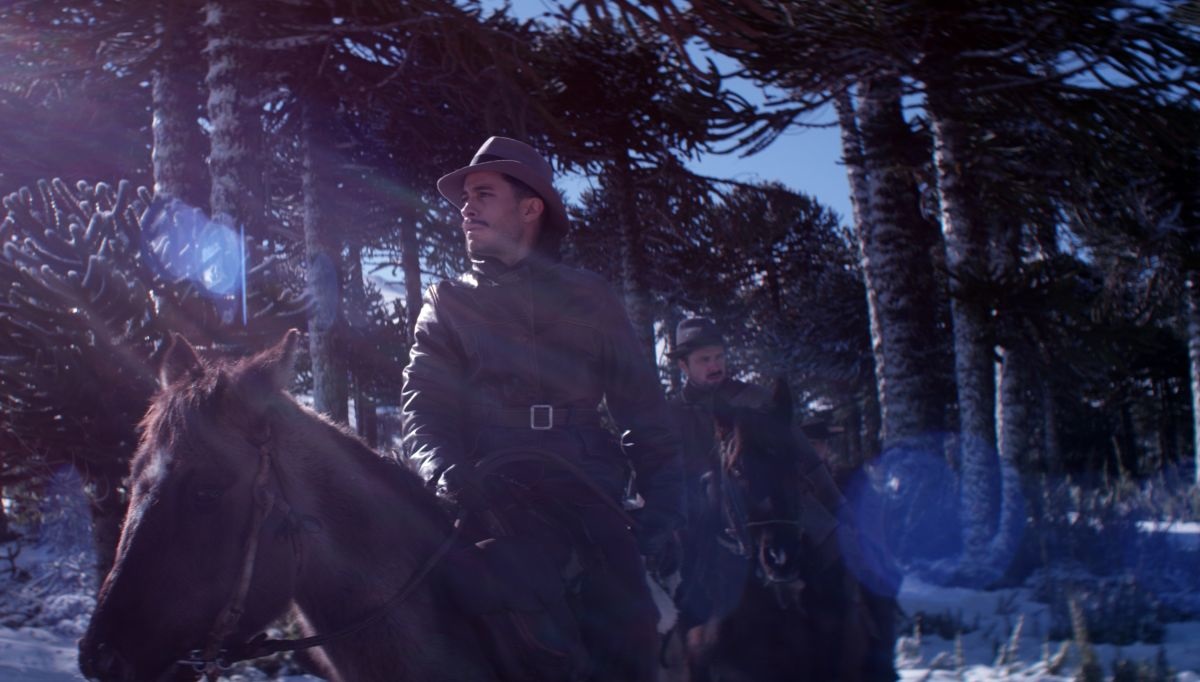 Cecchi Gori Neruda - Film Blu-Ray di Pablo Larrain, Genere: Biografico, Anno: 2016