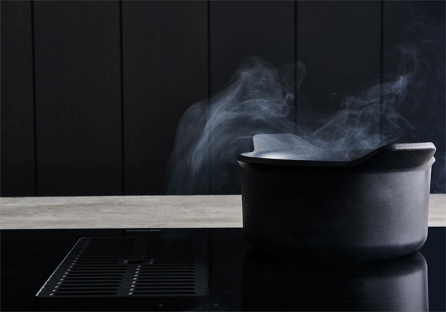 Foster Arya Piano Cottura a Induzione 82 cm con Cappa Integrata in Vetroceramica Nero - 4 Zone Riscaldanti e Comandi Touch Control