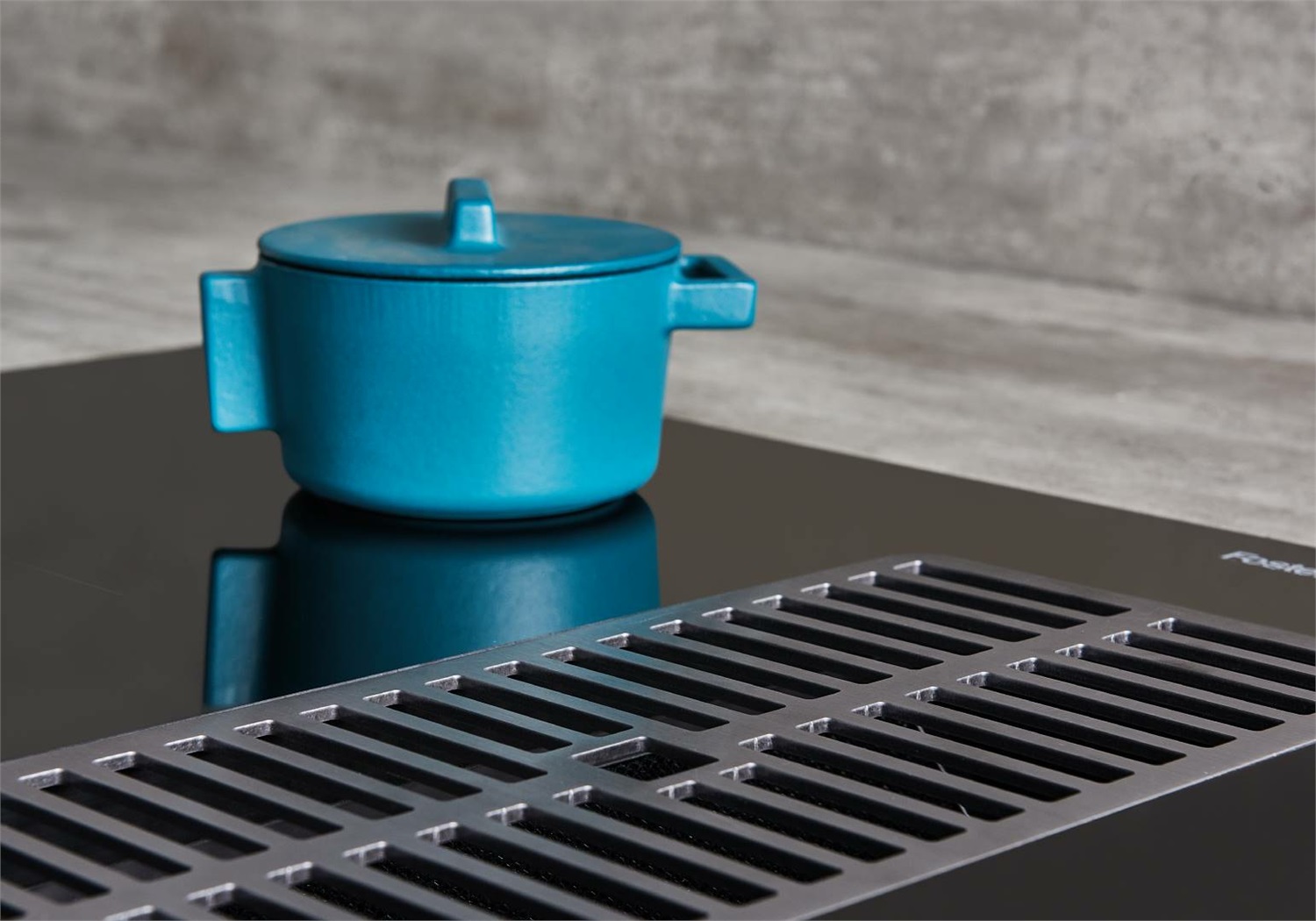 Foster Arya Piano Cottura a Induzione 82 cm con Cappa Integrata in Vetroceramica Nero - 4 Zone Riscaldanti e Comandi Touch Control