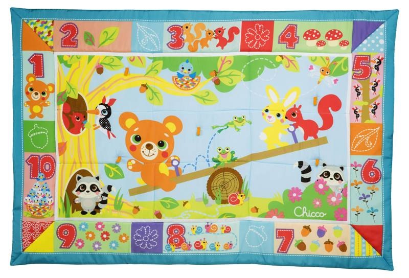Chicco Tappeto da Gioco XXL Amici della Foresta - Morbido e Colorato, 135 x 90 cm, con 5 Anelli per Giochi, 0 Mesi