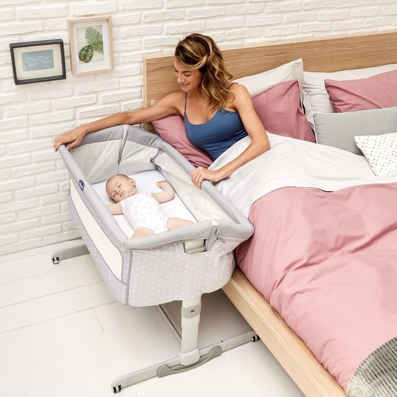 Chicco Next2Me Dream Culla Neonato Fianco Letto Turchese - Cosleeping, Lettino con Materasso, Modalità Dondolo, Spondina Apribile, 4 Ruote e Borsa da Viaggio