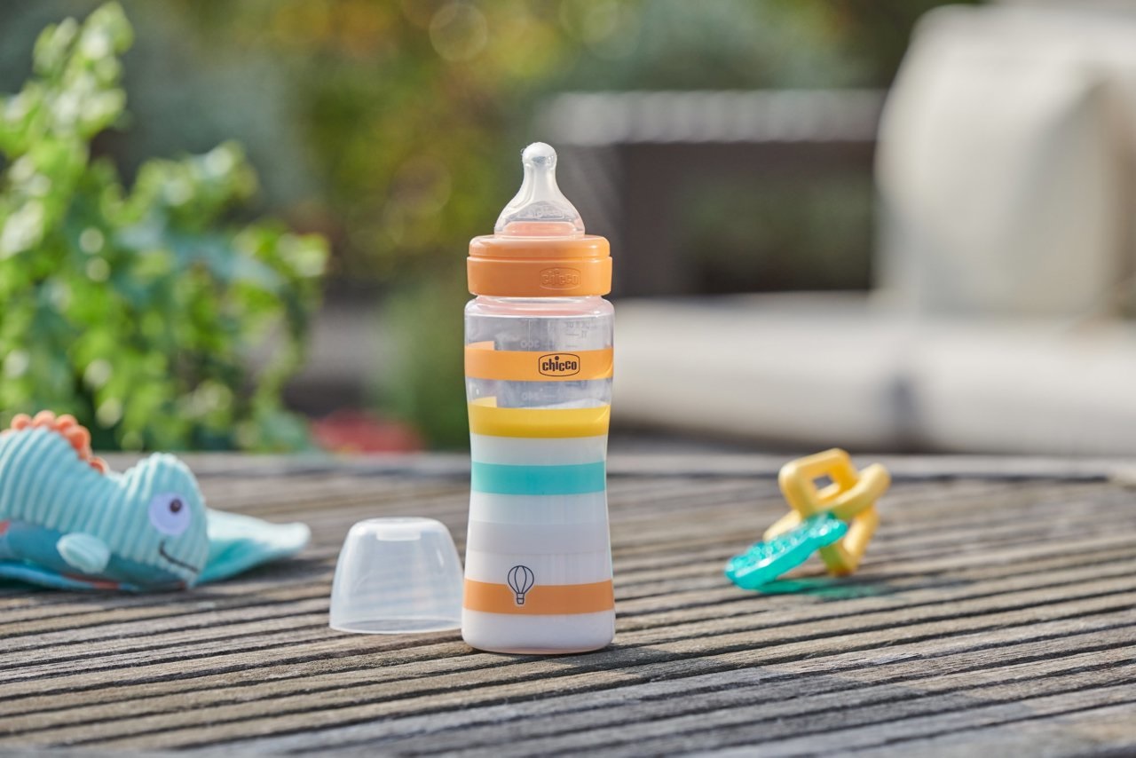 Chicco Biberon Benessere Anticolica 330 ml Arancione - Flusso Veloce, Tettarella in Silicone, Riduce Rigurgito e Irritabilità