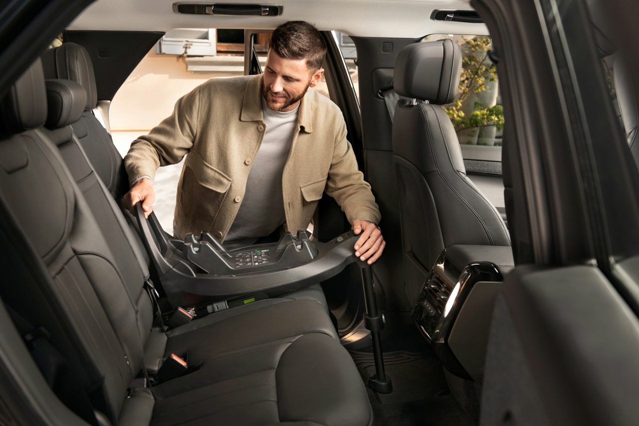 Chicco Base Full 360 i-Size per Seggiolini Auto - Compatibile con Kory Essential, Kory Plus e Bi-Seat, Installazione Isofix, Rotazione 360°, Nero