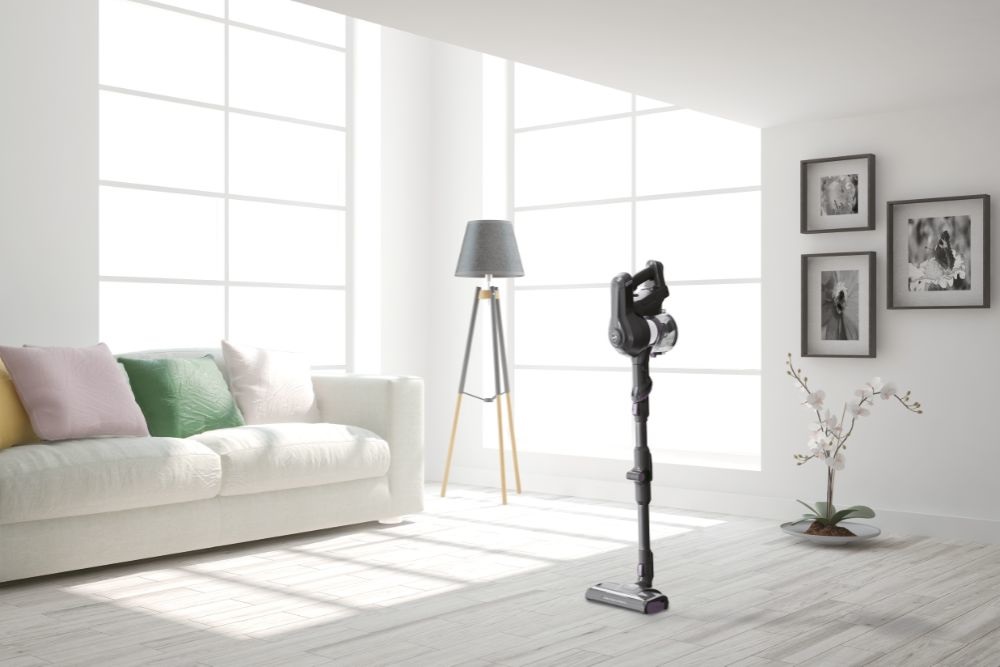 Hoover HF1 HF103X 011 Scopa Elettrica Senza Filo, Senza Sacco, Potenza 180 W, Capacità 0,9 L, Colore Titanio, Autonomia 30 Minuti, Luce LED