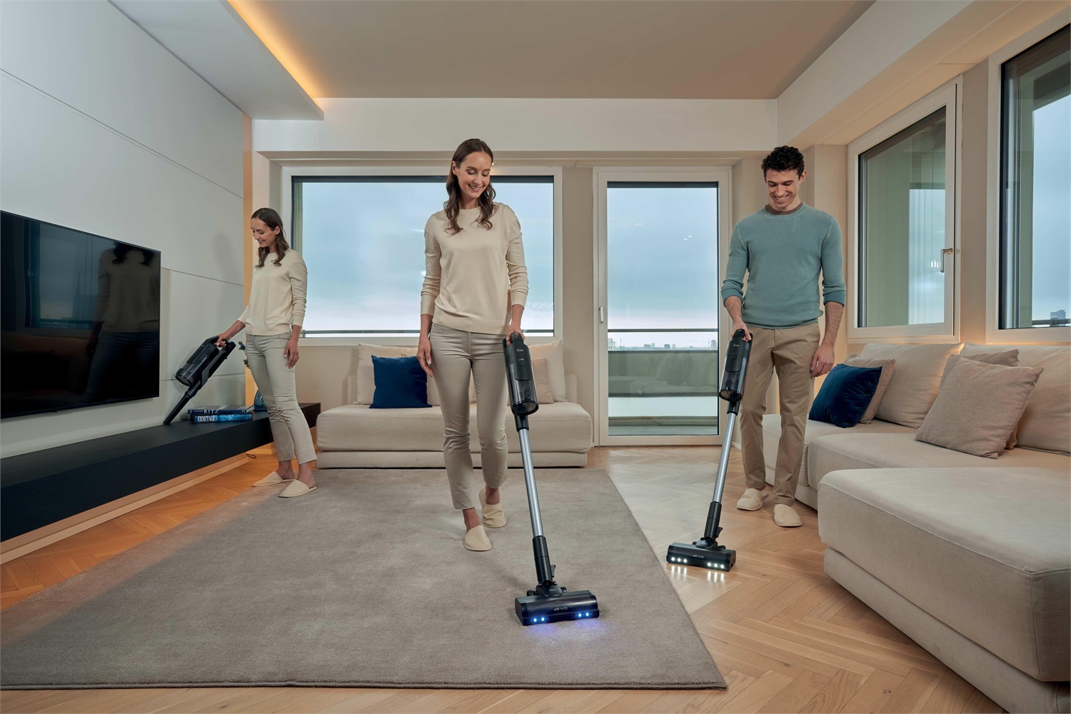 Hoover HF6 - Aspirapolvere a batteria potente con sensore, Dual Way Clean, autonomia fino a 100 minuti, rullo anti torsione e QuickPark