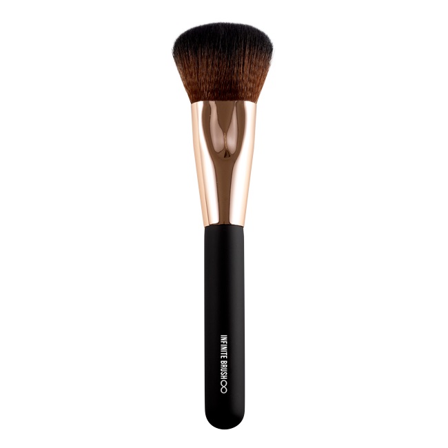 Mulac Cosmetics Infinite Brush 01 - Maxi Pennello Multiuso a Ventaglio in Fibra Sintetica per Viso