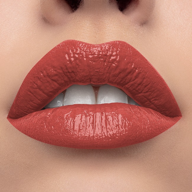 Mulac Cosmetics Psygloss 07 Finicky - Lipgloss Nude Aranciato, Finish Vinilico, Effetto Volumizzante