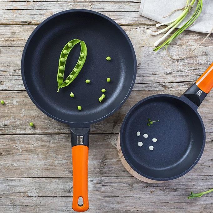 BRA Padella Multiuso Rotonda Efficient Orange Ø 20 cm in Alluminio con Rivestimento TEFLON