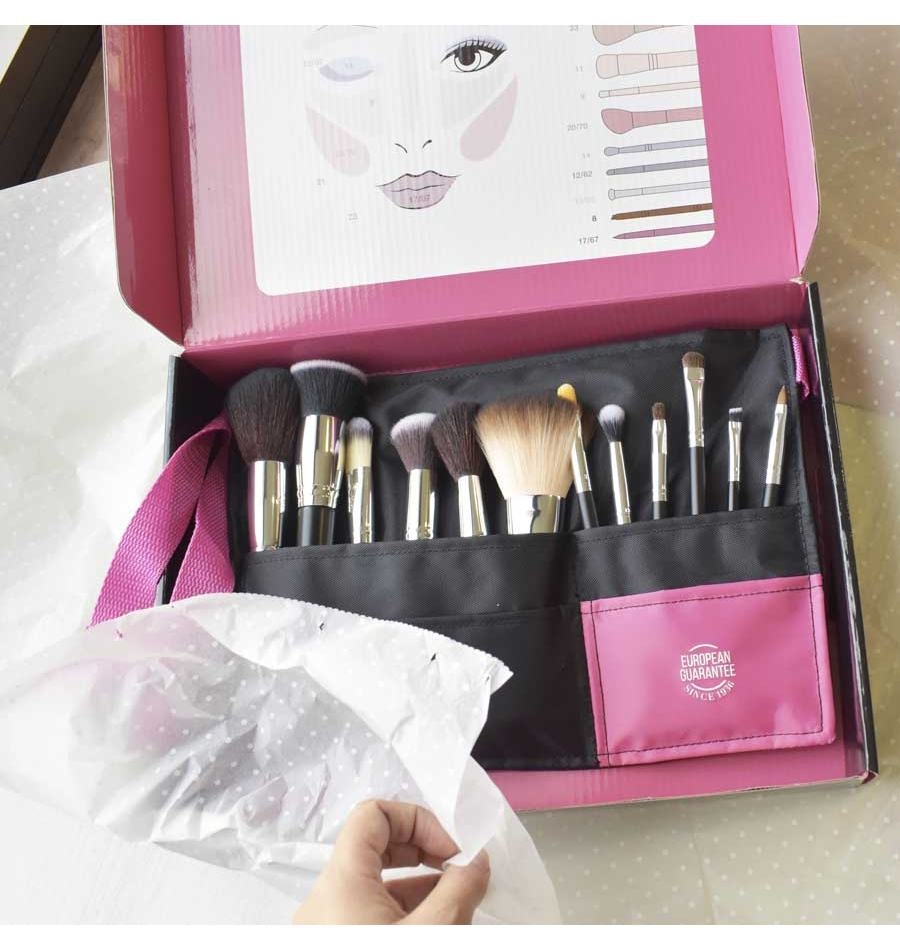 Beter Set Professionale di 12 Pennelli per Trucco con Cintura Regolabile - 300g