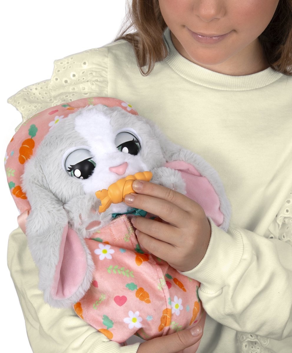 IMC Toys Baby Paws Bunny - Peluche Interattivo con Suoni, Occhi Mobili e Sacchetto di Ovatta, per Bambini dai 18 Mesi